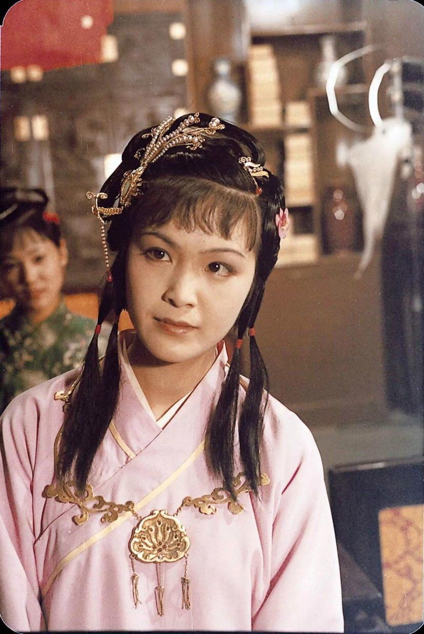 红楼梦连连看手机版(红楼梦连环画全集)