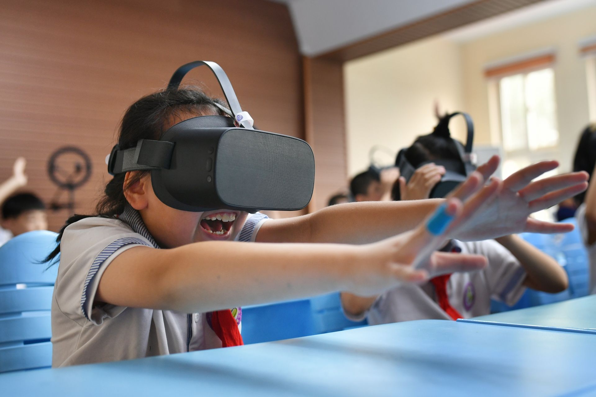 vr课堂苹果版苹果手机能看vr视频吗-第2张图片-太平洋在线下载